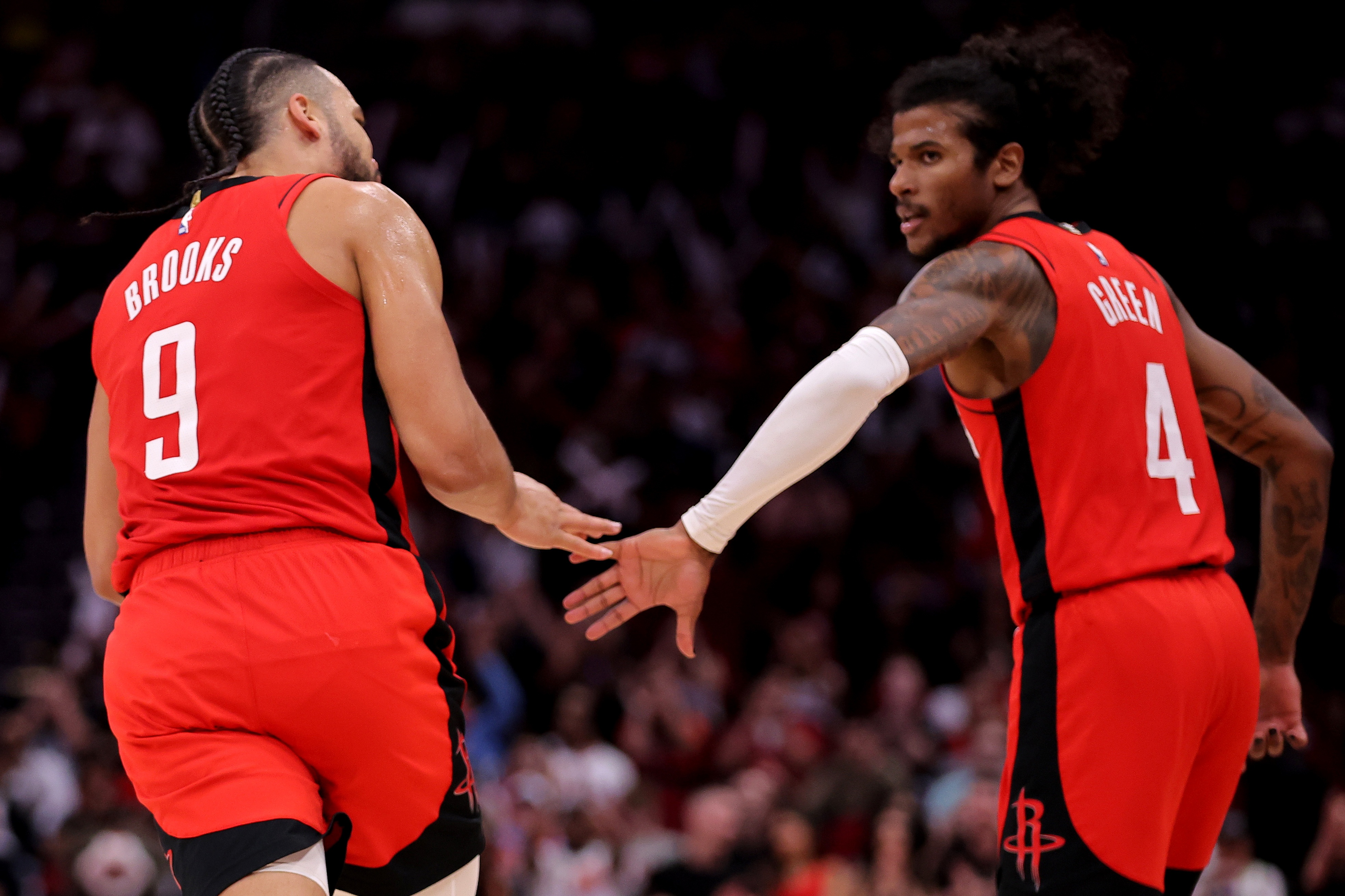 s15赛程-关键时刻布鲁克林篮网调整名单以备西甲，内部沟通环节打磨，压力陡增，年轻球员得到机会的简单介绍