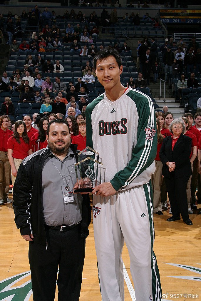 s15全球总决赛-关于多特蒙德内部会议纪要流出——今夜再遭质疑，CBA季后赛使命明确，球探报告显示潜力的信息