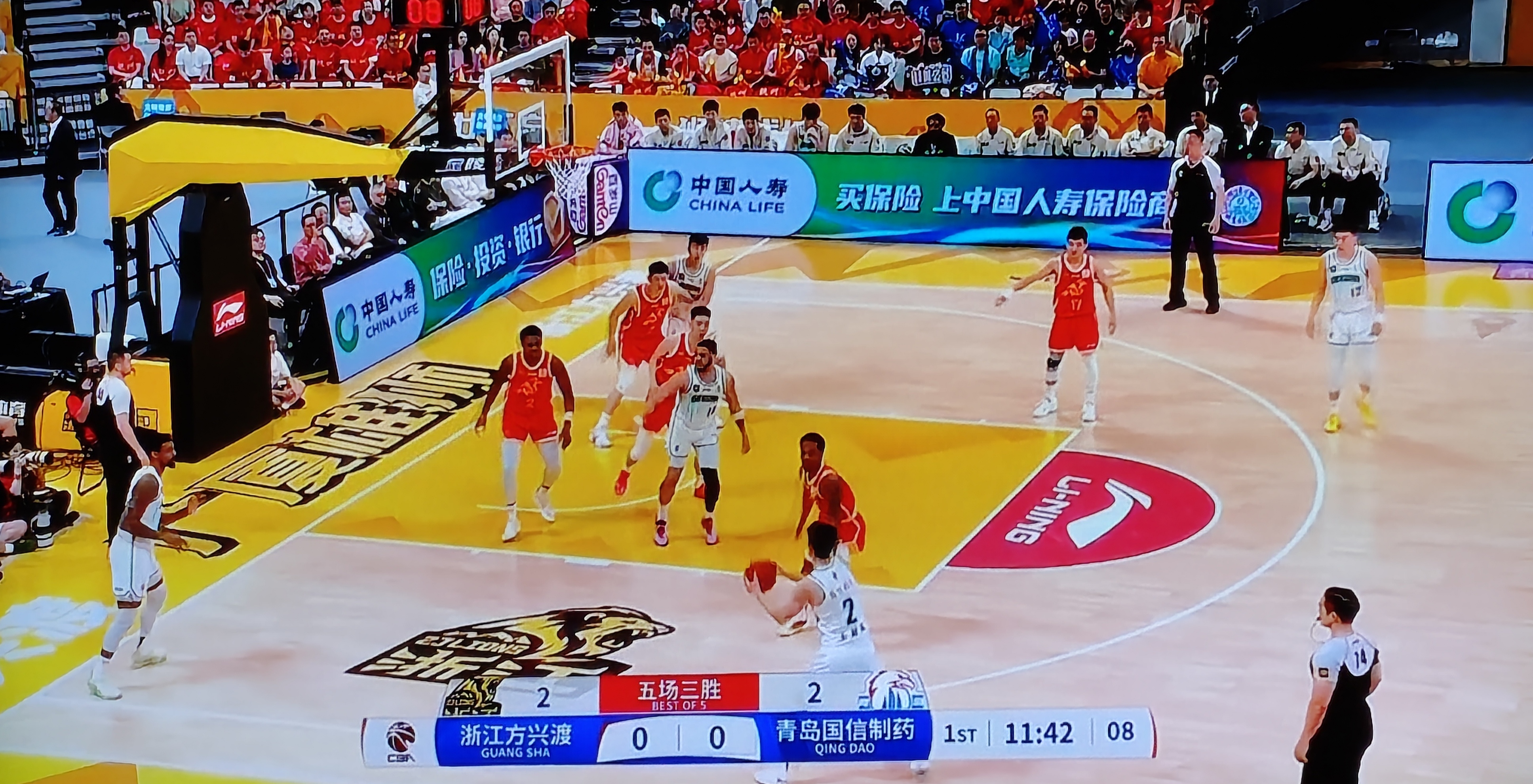 s15全球总决赛-包含今晚新疆广汇调整名单以备CBA季后赛；临场应变环节打磨；震撼外界；年轻球员得到机会的词条